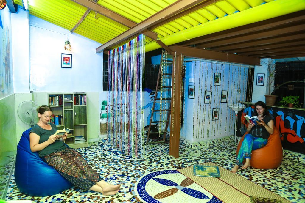 Traveller'S Inn Hotel - Fort Bombaj Zewnętrze zdjęcie