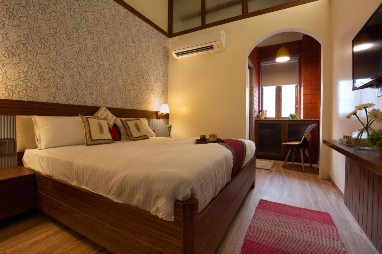 Traveller'S Inn Hotel - Fort Bombaj Zewnętrze zdjęcie