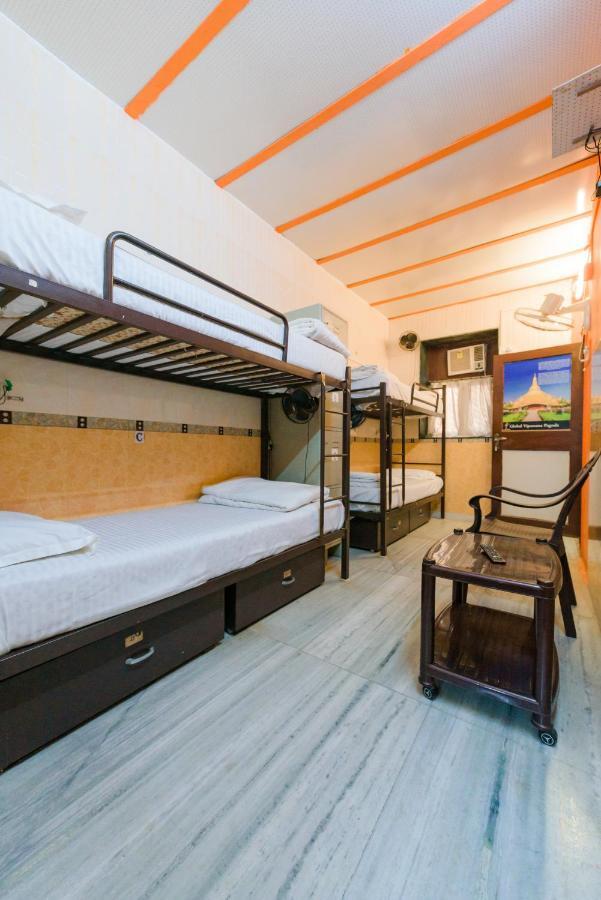 Traveller'S Inn Hotel - Fort Bombaj Zewnętrze zdjęcie